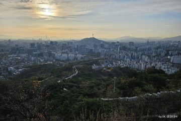 인왕산 최단 등산코스로 즐기는 서울 일출명소