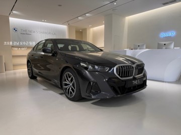 BMW 520i MSP 풀체인지 G60 소피스토 그레이 리뷰