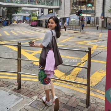 고소영 홍콩 여행패션 가방 더로우 빈들백 3 마린세르 화이트 스니커즈 운동화 해외직구 정보