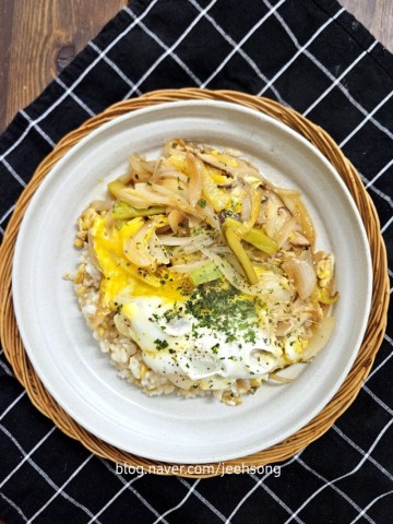 달걀 양파덮밥: 편스토랑 류수영 계란덮밥+장아찌간장 활용요리