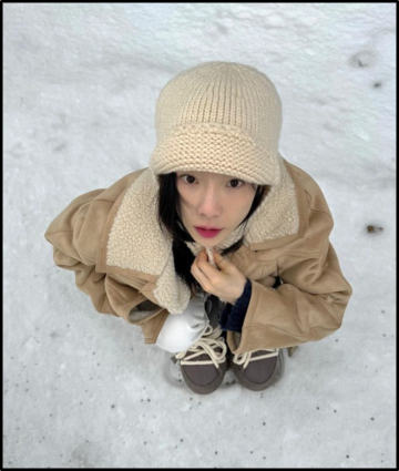 태연 사복 패션 바라클라바 정보 여성 겨울 모자 코디 추천