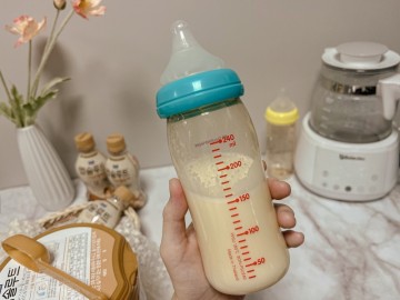 신생아 분유량 아기 수유텀 수유량 계산방법 액상분유 데우기