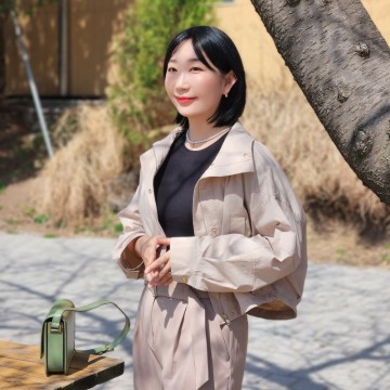 여자 워크자켓 코디! 라인스튜디오원 여자봄점퍼 착샷 봄아우터추천