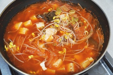 김치콩나물국 끓이는법 콩나물김칫국 김치국 끓이기 소주 안주 추천 얼큰한 국물요리